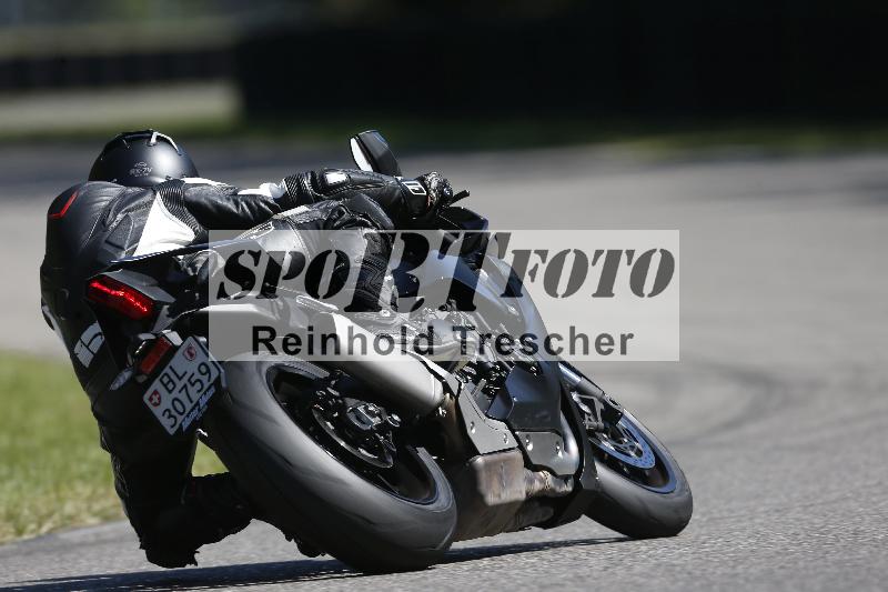 Archiv-2025/48 25.08.2025 Cornu Master School ADR/rot-rouge/34